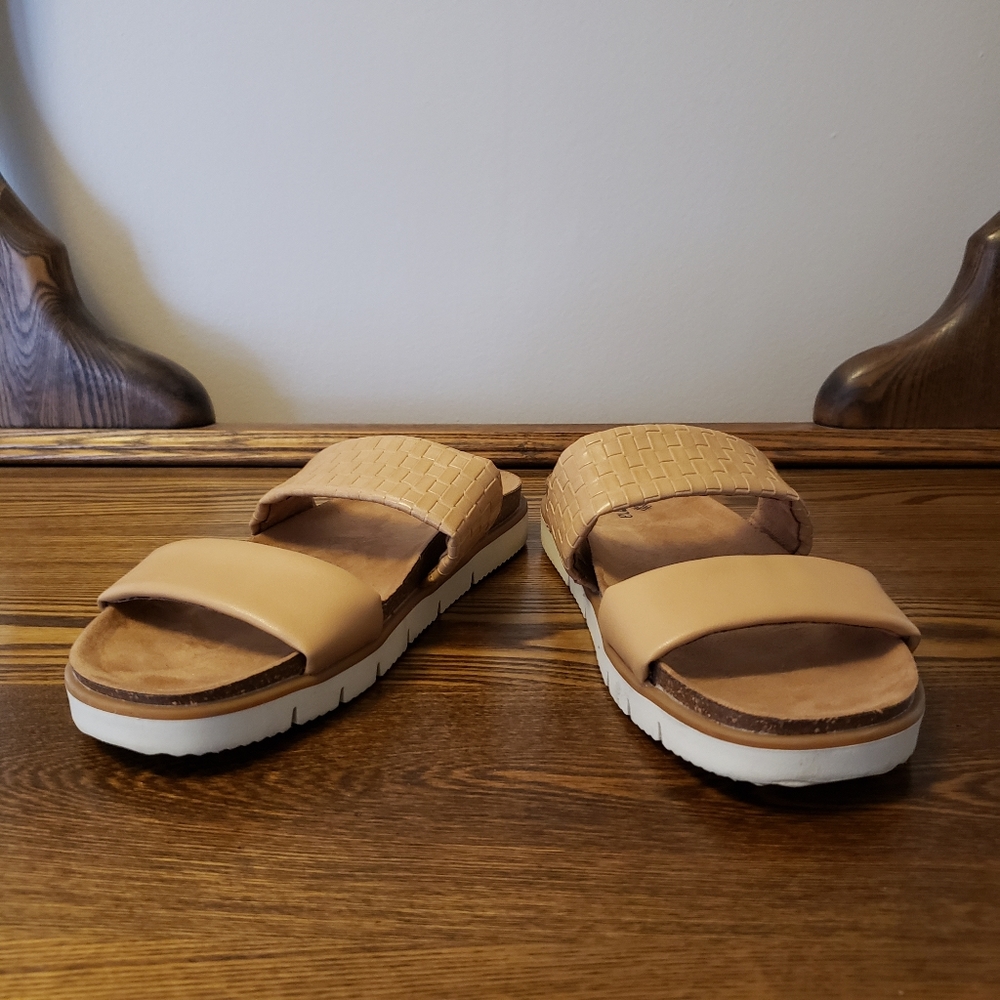 Susina Women's Luisa Sandal Brown 7.5M